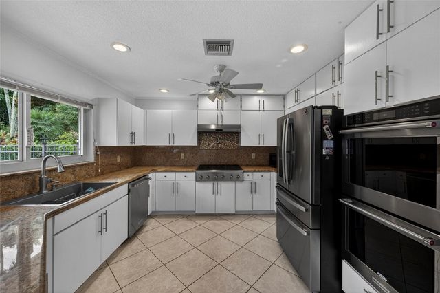 10405 Canoe Brook Circle, Boca Raton, FL 33498