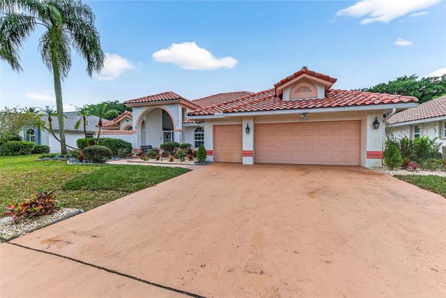10405 Canoe Brook Circle, Boca Raton, FL 33498