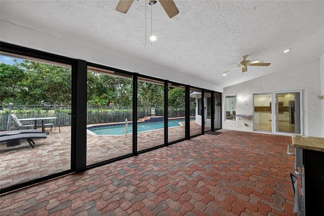 10405 Canoe Brook Circle, Boca Raton, FL 33498