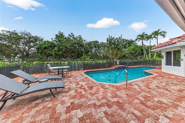10405 Canoe Brook Circle, Boca Raton, FL 33498