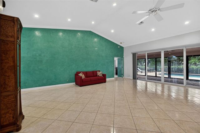 10405 Canoe Brook Circle, Boca Raton, FL 33498