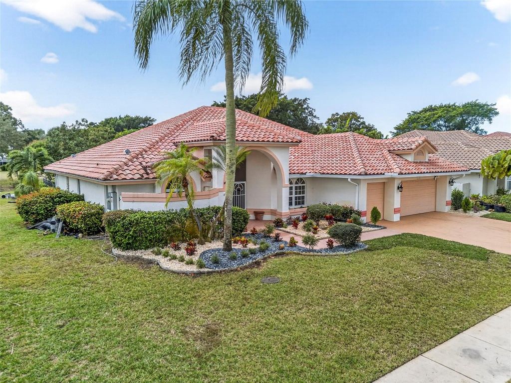 10405 Canoe Brook Circle, Boca Raton, FL 33498