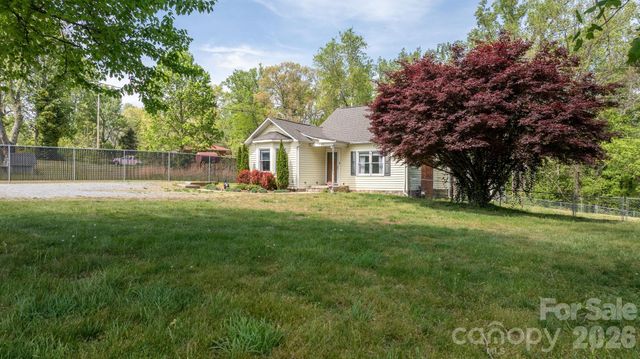 715 Main Street, Hudson, NC 28638