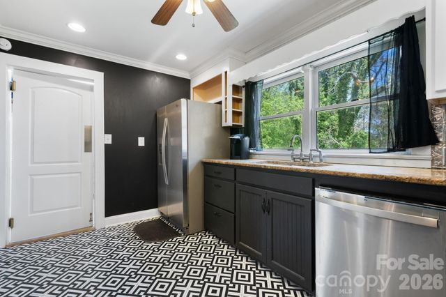715 Main Street, Hudson, NC 28638