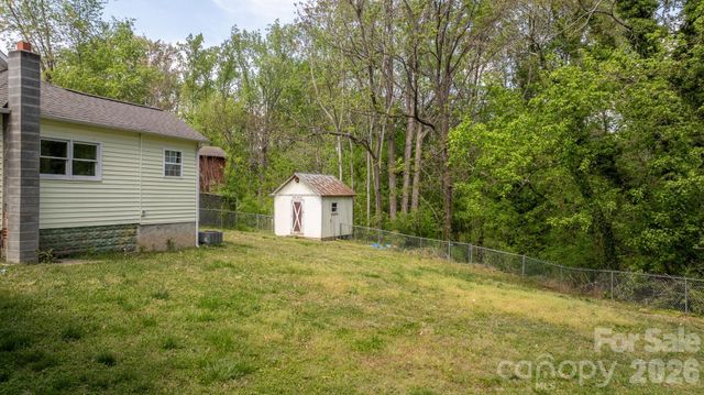 715 Main Street, Hudson, NC 28638