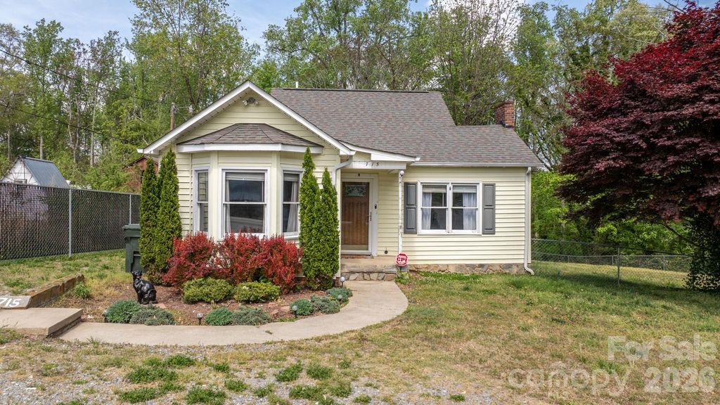 715 Main Street, Hudson, NC 28638