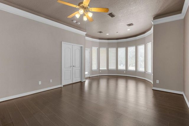 22118 Oakcreek Hollow Lane, Katy, TX 77450