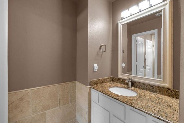 22118 Oakcreek Hollow Lane, Katy, TX 77450