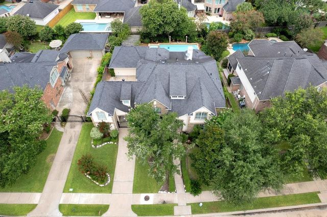 22118 Oakcreek Hollow Lane, Katy, TX 77450