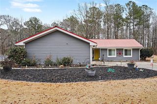 4656 S Woodlake SE Lane, Conyers, GA 30013