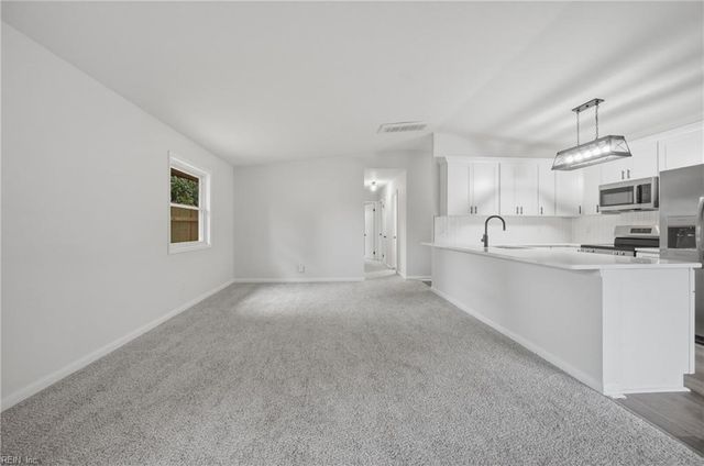 233 Colonel CIR, Virginia Beach, VA 23452