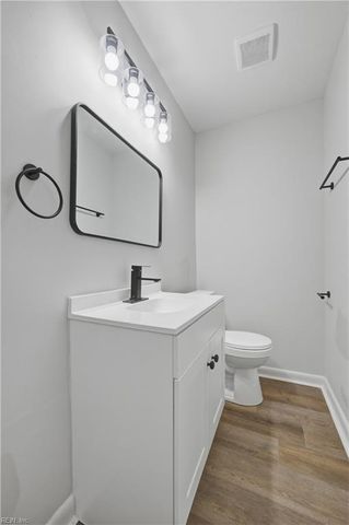 233 Colonel CIR, Virginia Beach, VA 23452