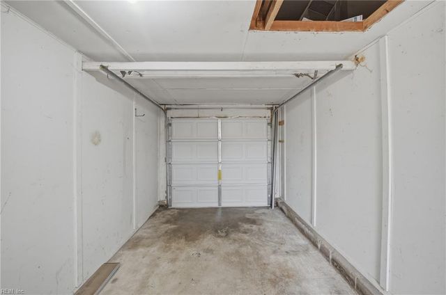 233 Colonel CIR, Virginia Beach, VA 23452