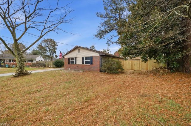 233 Colonel CIR, Virginia Beach, VA 23452