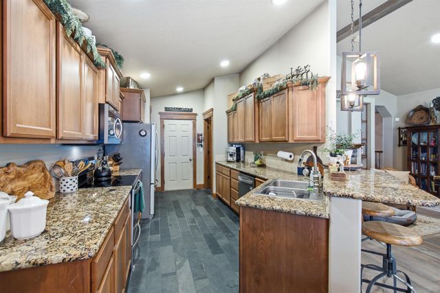 215 W Bristol Ave, Spokane, WA 99224