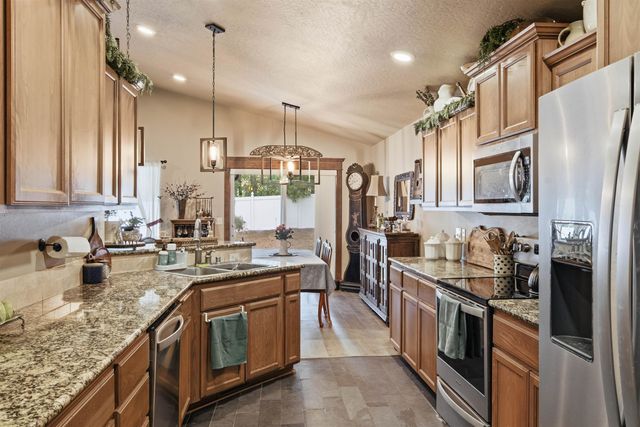215 W Bristol Ave, Spokane, WA 99224