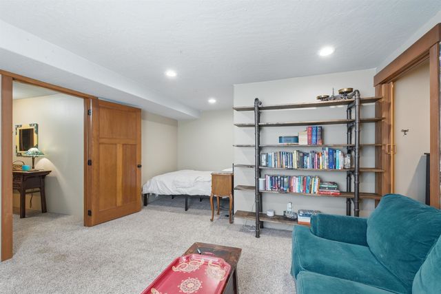 215 W Bristol Ave, Spokane, WA 99224