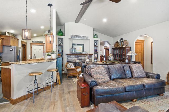 215 W Bristol Ave, Spokane, WA 99224
