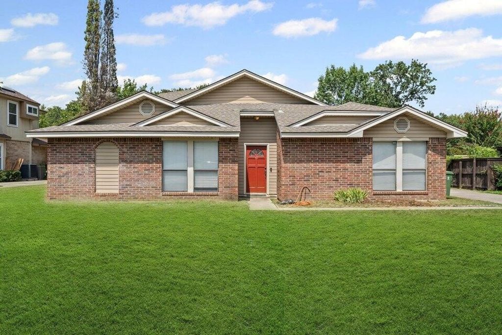 5505 Oak Brook Road, Arlington, TX 76016 — exterior