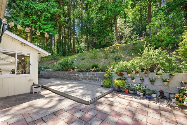 23424 100th Avenue W, Edmonds, WA 98020