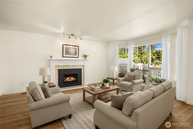 23424 100th Avenue W, Edmonds, WA 98020