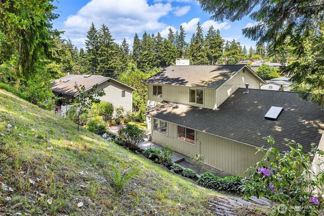 23424 100th Avenue W, Edmonds, WA 98020