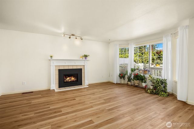 23424 100th Avenue W, Edmonds, WA 98020