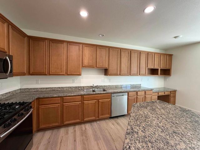 387 Connecticut, El Cajon, CA 92020