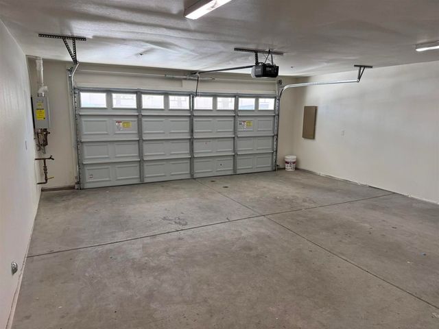 387 Connecticut, El Cajon, CA 92020