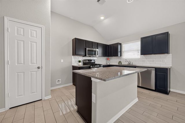 2122 Artic Loon Drive, Conroe, TX 77385