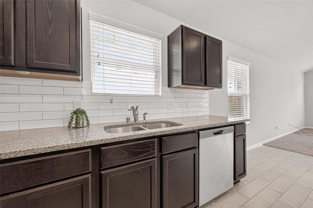 2122 Artic Loon Drive, Conroe, TX 77385