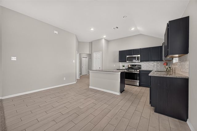 2122 Artic Loon Drive, Conroe, TX 77385