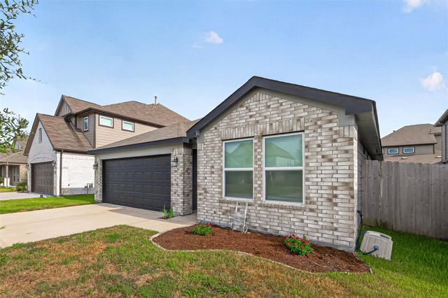 2122 Artic Loon Drive, Conroe, TX 77385