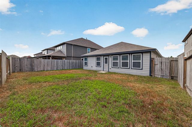 2122 Artic Loon Drive, Conroe, TX 77385