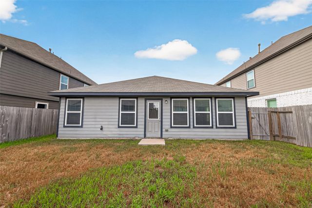 2122 Artic Loon Drive, Conroe, TX 77385