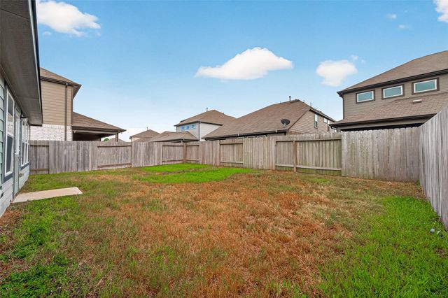 2122 Artic Loon Drive, Conroe, TX 77385