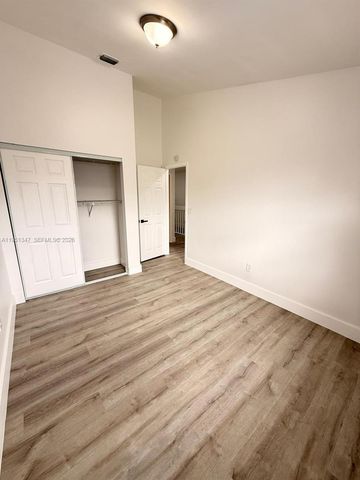 7064 Woodmont Ave, Tamarac, FL 33321