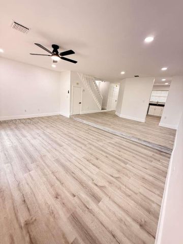 7064 Woodmont Ave, Tamarac, FL 33321