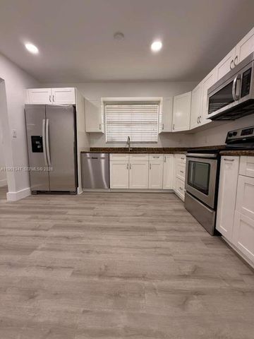 7064 Woodmont Ave, Tamarac, FL 33321