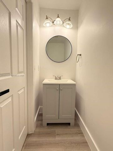 7064 Woodmont Ave, Tamarac, FL 33321