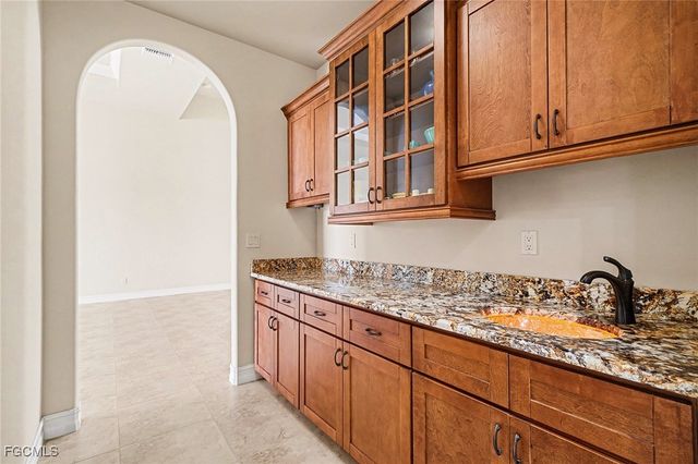 866 Cal Cove DR, Fort Myers, FL 33919