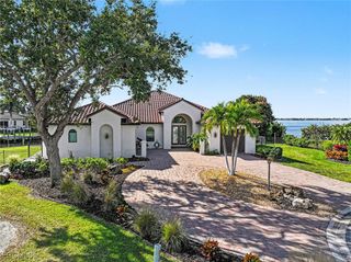 866 Cal Cove DR, Fort Myers, FL 33919