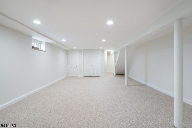 17 Shady Ln, Fanwood Boro, NJ 07023