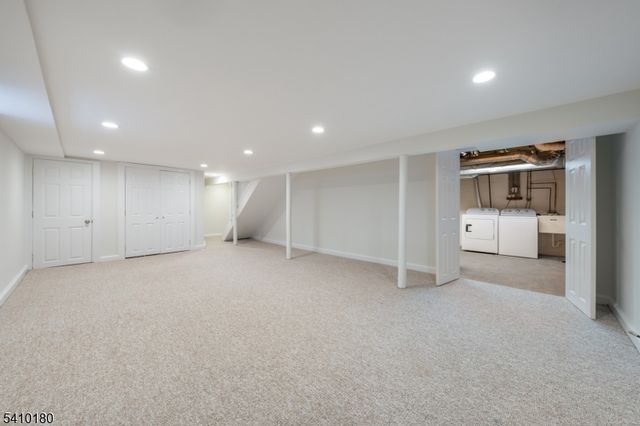 17 Shady Ln, Fanwood Boro, NJ 07023