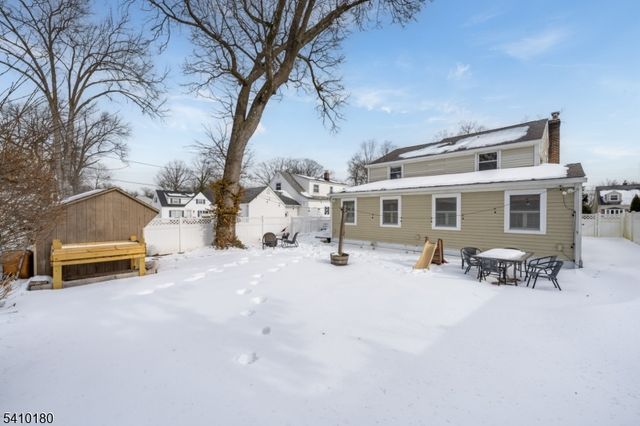 17 Shady Ln, Fanwood Boro, NJ 07023