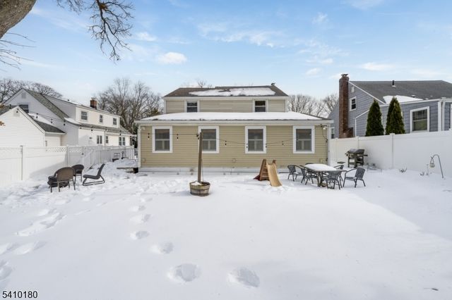 17 Shady Ln, Fanwood Boro, NJ 07023