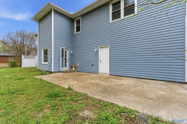 106 Golden Oak Drive NW, Huntsville, AL 35806