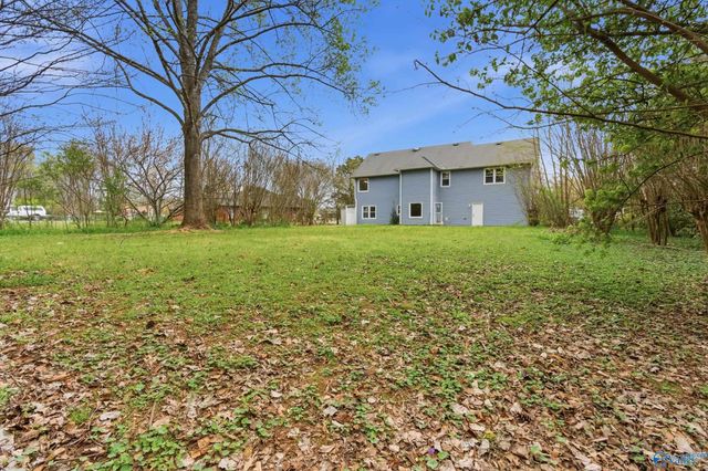 106 Golden Oak Drive NW, Huntsville, AL 35806