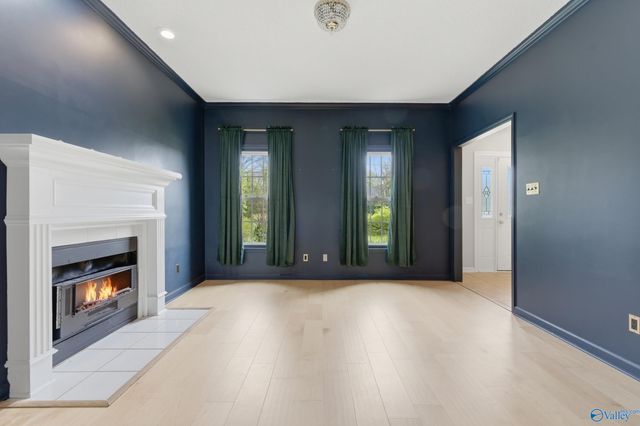 106 Golden Oak Drive NW, Huntsville, AL 35806