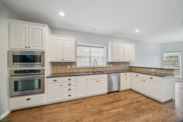 14102 E 104th Street North, Owasso, OK 74055